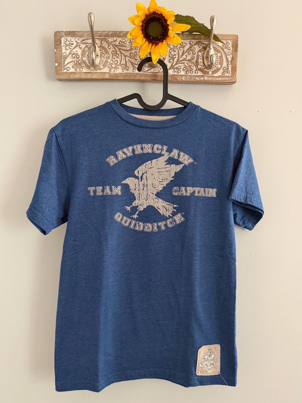 UNIVERSAL ORLANDO Harry Potter Ravenclaw Quidditch Captain Tee- Size Youth Small